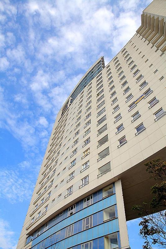 P&O Serviced Apartments Gdanski Station Warschau Exterior foto